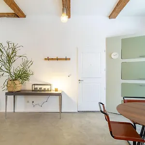 Chic Et Moderne Appartement